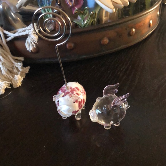 Glass pigs - Picture 1 of 4